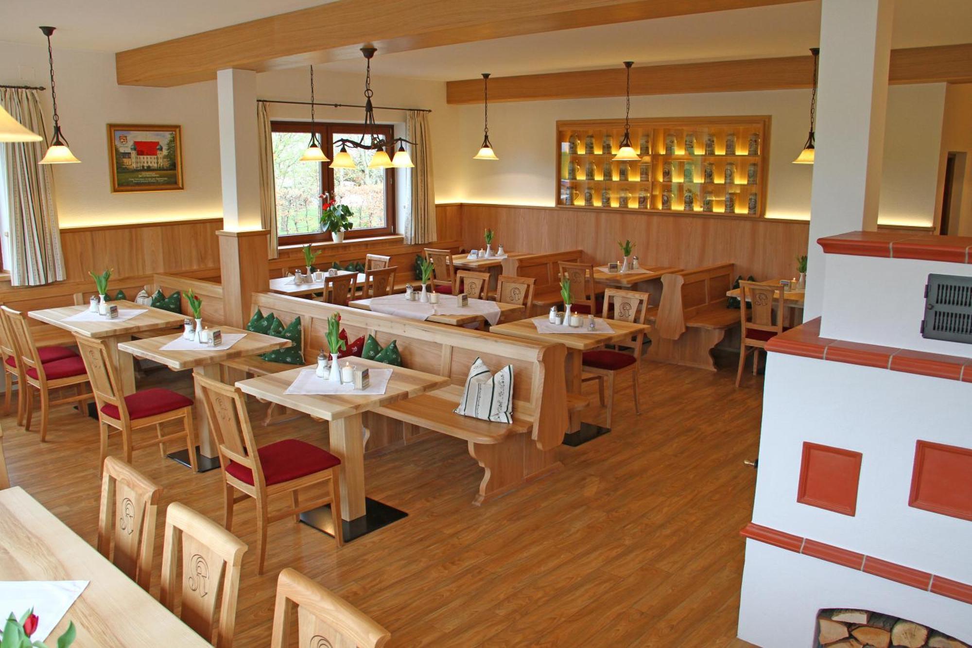 Hotel-Gasthof Kramerwirt Irschenberg Exterior photo